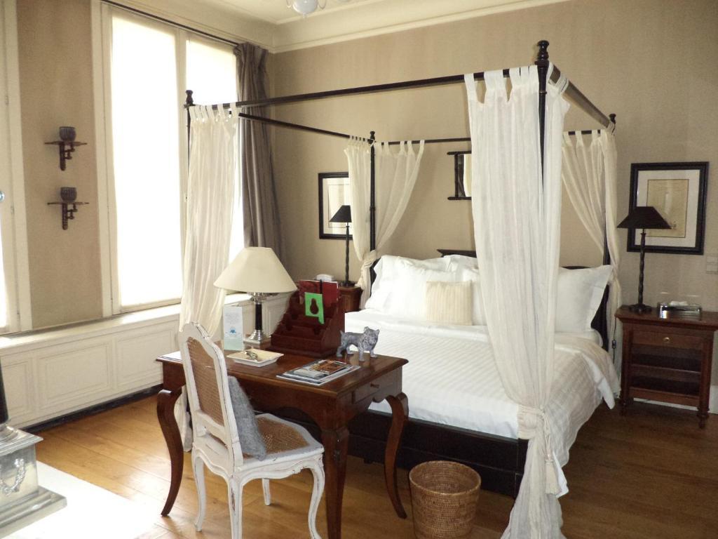 Hotel Recour Poperinge Esterno foto